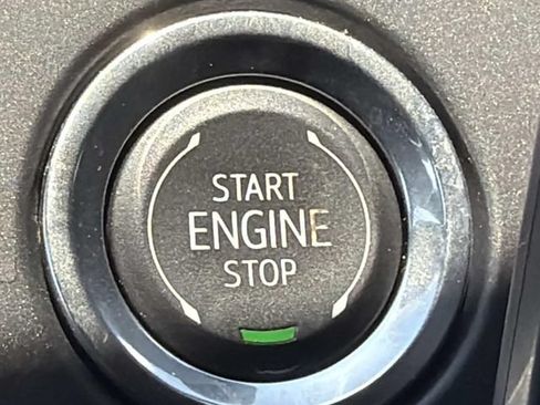 Used 2025 Chevrolet Blazer LT AWD/4WD image 32