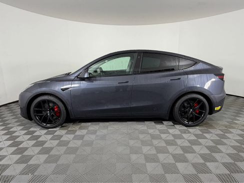 Used 2021 Tesla Model Y Performance image 6