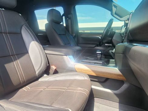 Used 2023 Chevrolet Silverado 1500 High Country w/ Technology Package AWD/4WD image 23