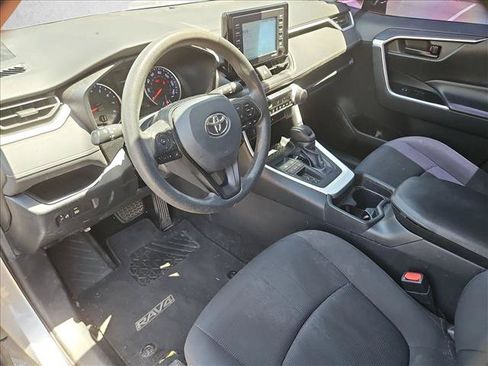 Used 2020 Toyota RAV4 LE w/ Carpet Mat Package FWD image 12