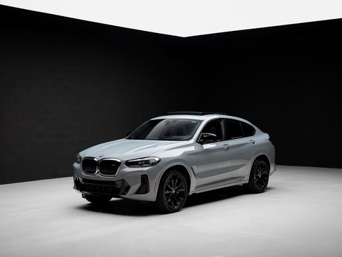 Used 2024 BMW X4 M40i w/ Premium Package AWD/4WD image 4