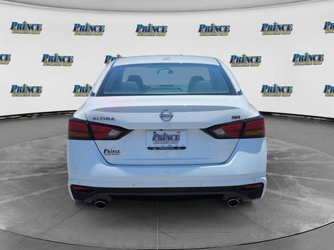 Used 2025 Nissan Altima 2.5 SR FWD image 10