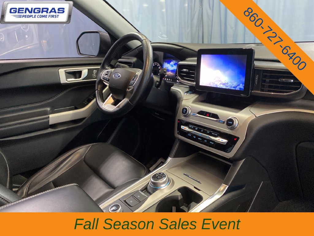 Used 2022 Ford Explorer XLT w/ Equipment Group 202A AWD/4WD image 47