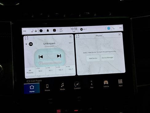 Used 2023 Jeep Grand Cherokee Overland image 18