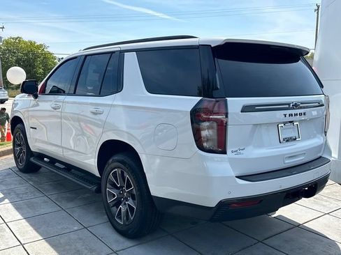 Used 2021 Chevrolet Tahoe Z71 w/ Z71 Signature Package AWD/4WD image 5