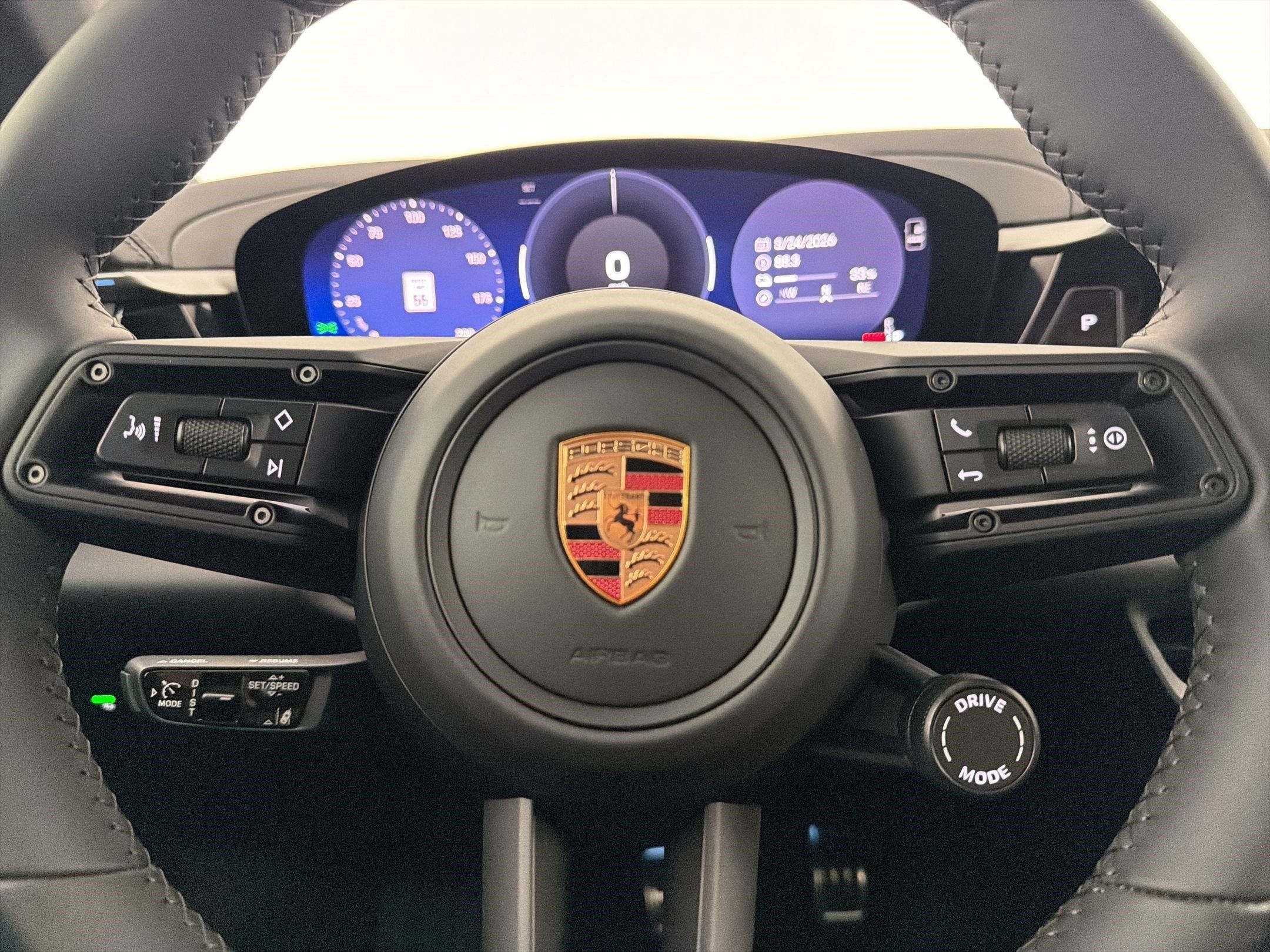 Used 2026 Porsche Macan 4 Electric AWD/4WD image 9