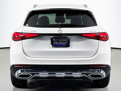 New 2026 Mercedes-Benz GLC 300 4MATIC image 3