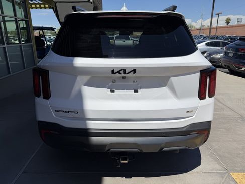 Used 2025 Kia Sorento X-Line EX AWD/4WD image 13