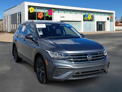 Certified 2023 Volkswagen Tiguan SE w/ Panoramic Sunroof Package