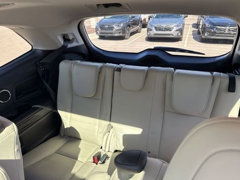 Used 2022 Subaru Ascent Limited w/ Technology Package image 11