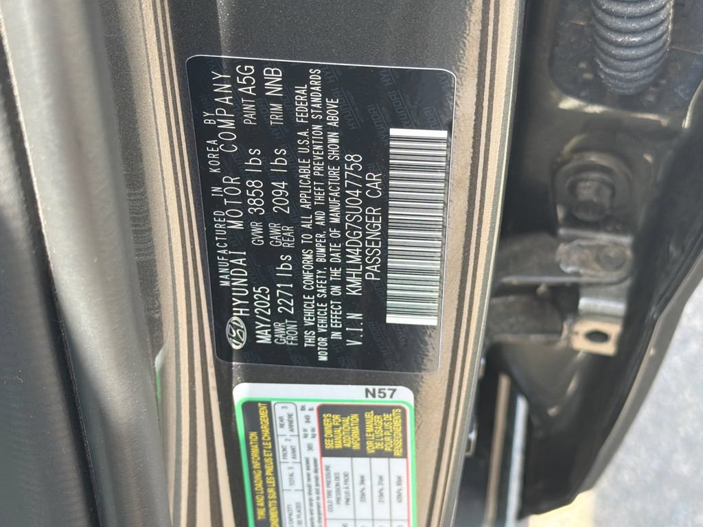 Certified 2025 Hyundai Elantra Sport FWD image 34
