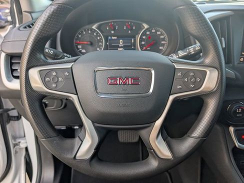 Used 2022 GMC Terrain SLE w/ Driver Convenience Package FWD image 12