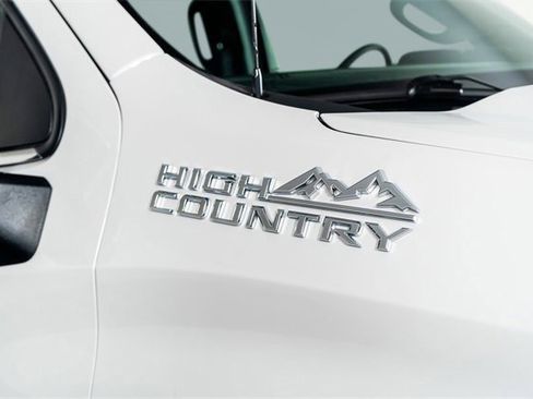 Used 2025 Chevrolet Silverado 1500 High Country w/ High Country Premium Package image 30