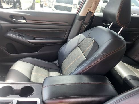 Used 2021 Nissan Altima 2.5 SR w/ SR Premium Package FWD image 39