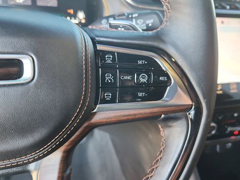 Used 2022 Jeep Grand Cherokee Summit w/ Advanced Protech Group IV image 23