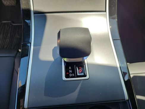 New 2026 Land Rover Range Rover Velar S AWD/4WD image 16