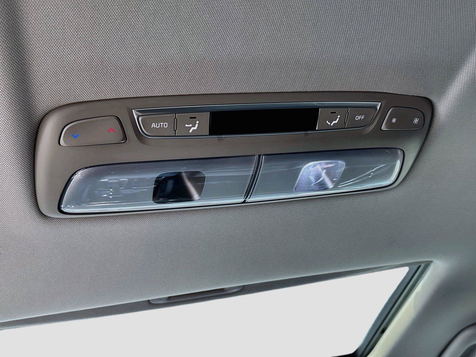 Used 2025 Kia Telluride S FWD image 27
