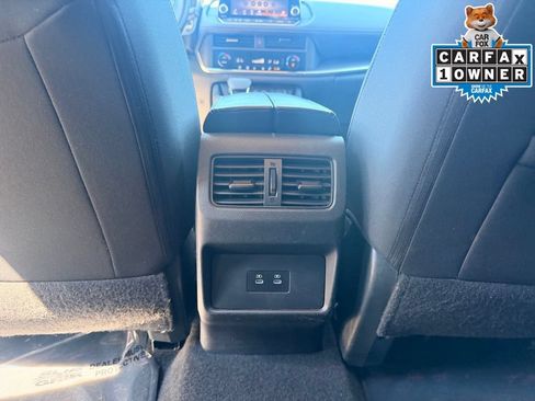 Used 2024 Nissan Rogue SV FWD image 23