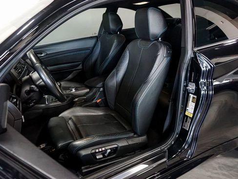 Used 2018 BMW M2 image 9