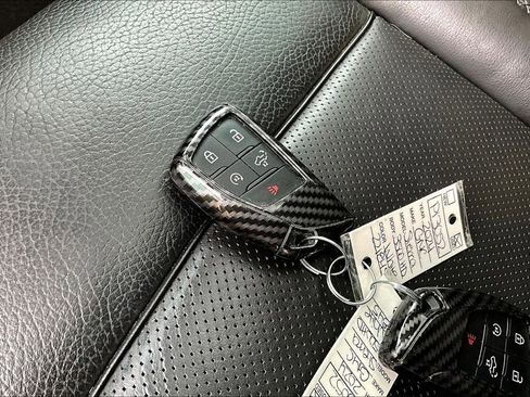 Used 2024 GMC Sierra 3500 Denali w/ Denali Reserve Package image 38