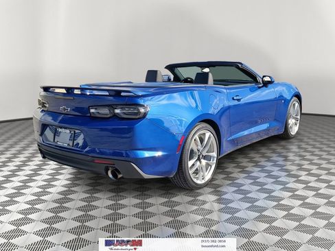 Used 2021 Chevrolet Camaro LT w/ RS Package image 4