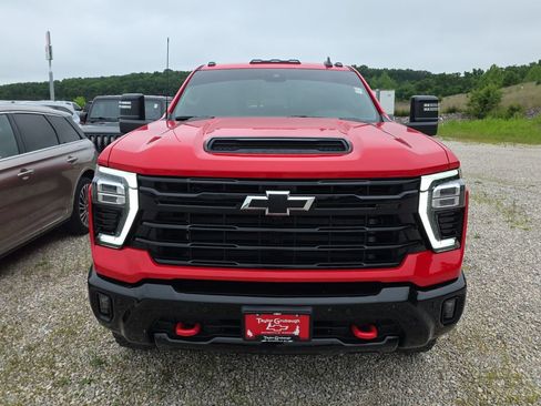 Used 2026 Chevrolet Silverado 2500 LT w/ Trail Boss Package AWD/4WD image 2