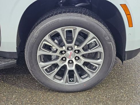 New 2026 GMC Yukon XL Denali w/ Advanced Technology Package AWD/4WD image 47