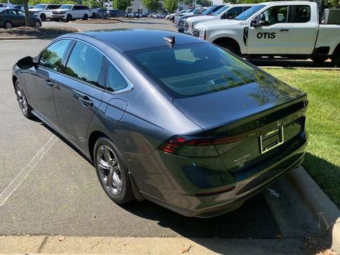 Used 2024 Honda Accord EX image 29
