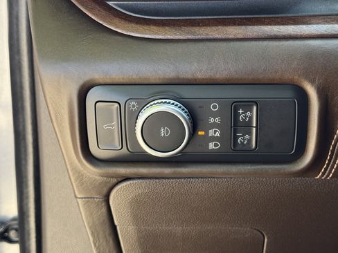 Certified 2022 Ford Explorer King Ranch w/ Technology Package image 25