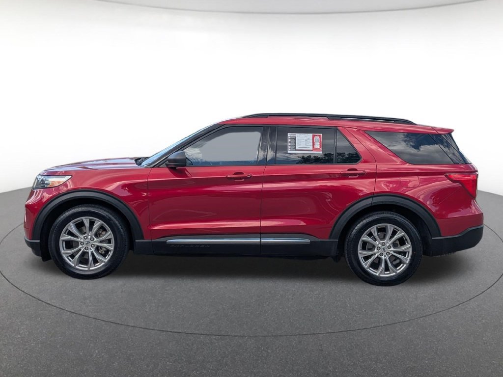 Used 2020 Ford Explorer XLT w/ Equipment Group 202A RWD image 2