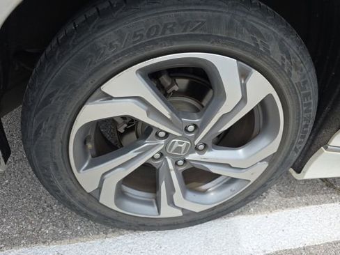 Used 2018 Honda Accord EX-L image 6