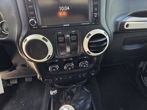 Used 2012 Jeep Wrangler Sahara AWD/4WD image 20