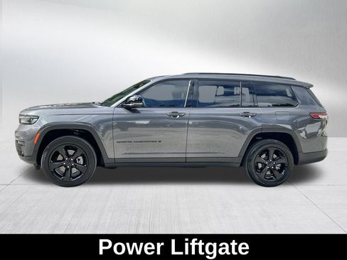 Certified 2023 Jeep Grand Cherokee L Laredo image 9