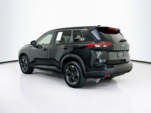 Used 2025 Nissan Rogue SV image 5