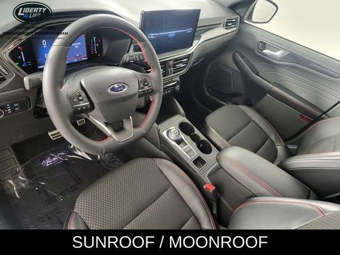 Used 2024 Ford Escape ST-Line w/ Tech Pack #1 AWD/4WD image 12