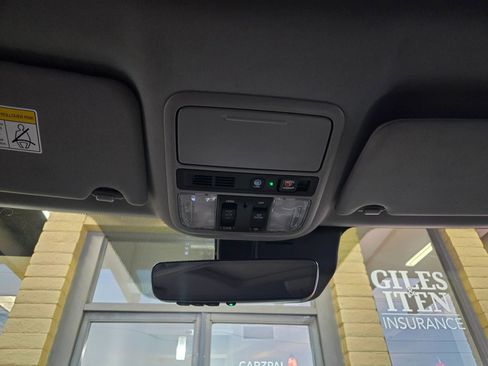 Used 2020 Honda Pilot Touring image 33