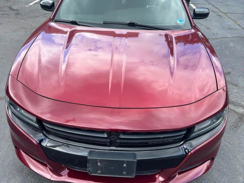Used 2018 Dodge Charger SXT w/ Blacktop Package RWD image 11