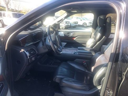 Used 2022 Lincoln Navigator L Reserve image 6