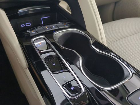 Used 2023 Buick Envision Preferred image 21