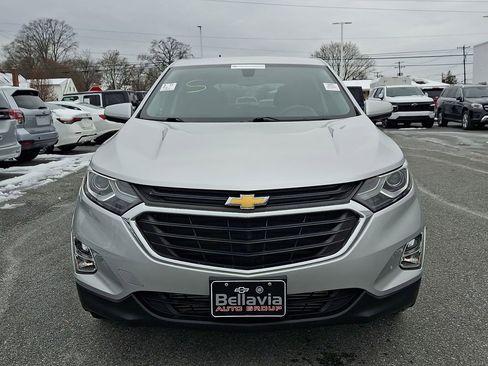 Used 2019 Chevrolet Equinox LT image 2
