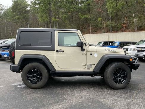 Used 2018 Jeep Wrangler Sport image 2