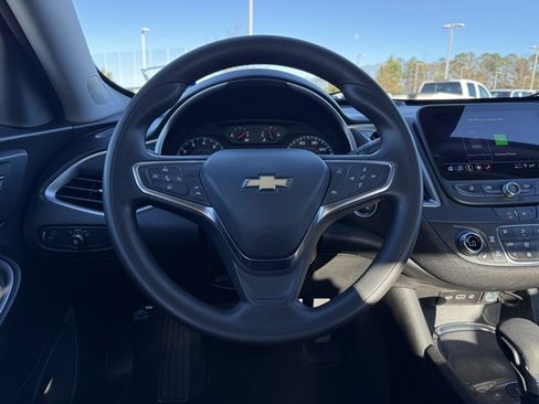 Used 2024 Chevrolet Malibu LT image 14