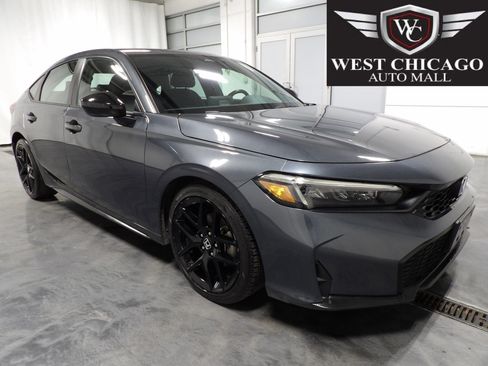 Used 2025 Honda Civic Sport image 1