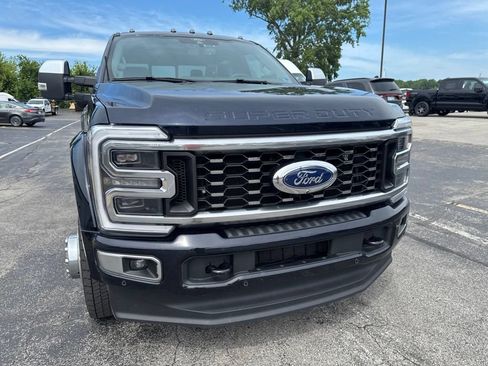 Used 2025 Ford F450 Platinum w/ Platinum Plus Package AWD/4WD image 58