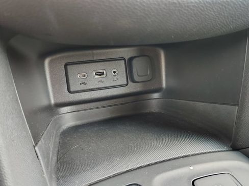 Certified 2024 Chevrolet Equinox LT AWD/4WD image 18