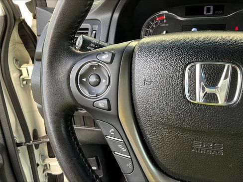 Used 2017 Honda Pilot EX-L image 18