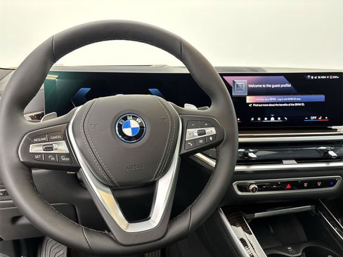 New 2026 BMW X5 xDrive50e w/ Climate Comfort Package AWD/4WD image 22