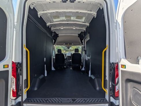 New 2026 Ford Transit 250 148 High Roof RWD image 11