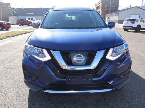 Used 2017 Nissan Rogue SV image 12