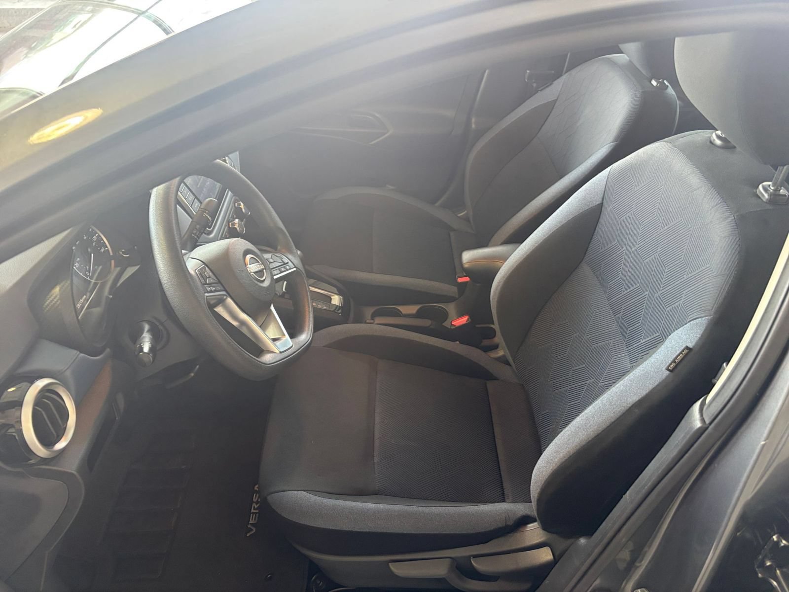 Used 2025 Nissan Versa SV FWD image 25